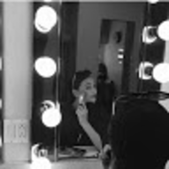 Meet your Posher, Tamar - Picture 1 of 1